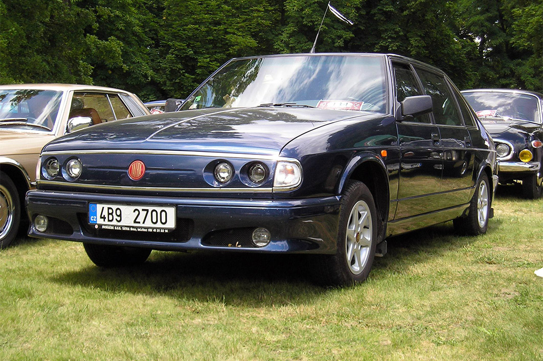 Tatra 700: smutný konec stoleté éry (2. část)